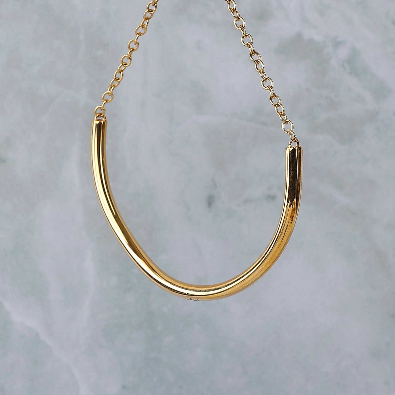 Chic Golden Shiny Choker - Image 3
